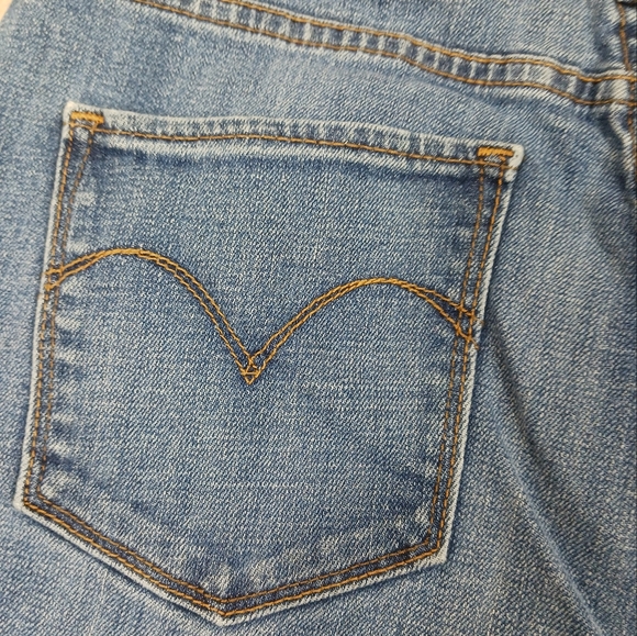 LEVI'S  SAN FRANCISCO Demi Curve Classic Boot Cut Jeans - Picture 8 of 12